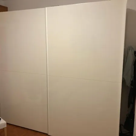 CAMERA LETTO MATRIMONIALE AFFITTO TRANSITORIO in porzione di appartamento condiviso con altre persone Bagni condivisi